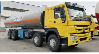 20000 Liters Howo 371 Fuel Tanker Truck will be sent to Nigeria