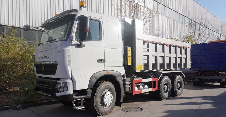 Sinotruk Howo A7 6x4 Dump Truck for Sale In Ghana