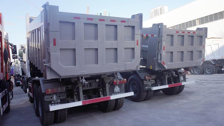 Sinotruk Howo A7 6x4 Dump Truck for Sale In Ghana