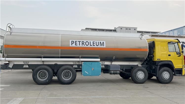 20000 Liters Howo 371 Fuel Tanker Truck for Sale In Nigeria