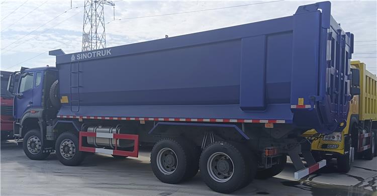 Sinotruk Hohan 8x4 Dump Truck for Sale In Guinea