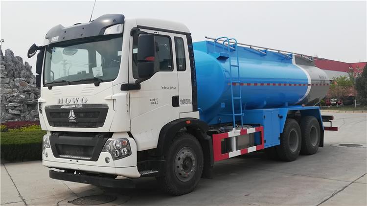 8x4 371 Howo Fuel Tanker Truck for Sale