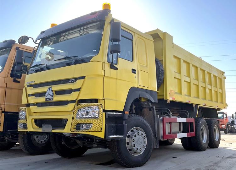 Sinotruk Howo 371 6x4 Tipper for Sale with 13R22.5 Tires for Ghana Market