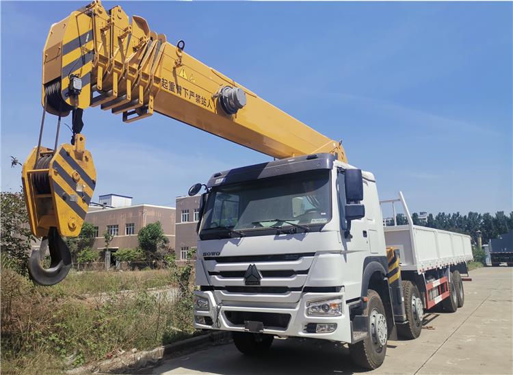 Howo Hiab Truck | 8x4 Hiab Crane Truck Mounted Telescopic for Sale