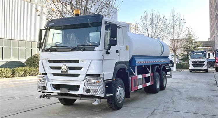Howo 371 Water Tanker Truck for Sale with Sprinkler In Zambia