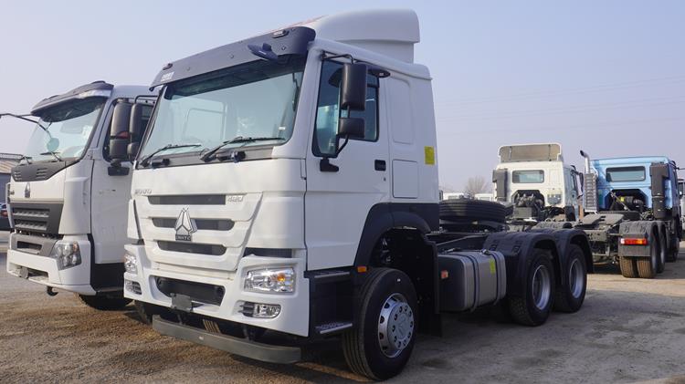 HOWO 420HP Second Hand Tractor Truck for Sale Price - New and Used