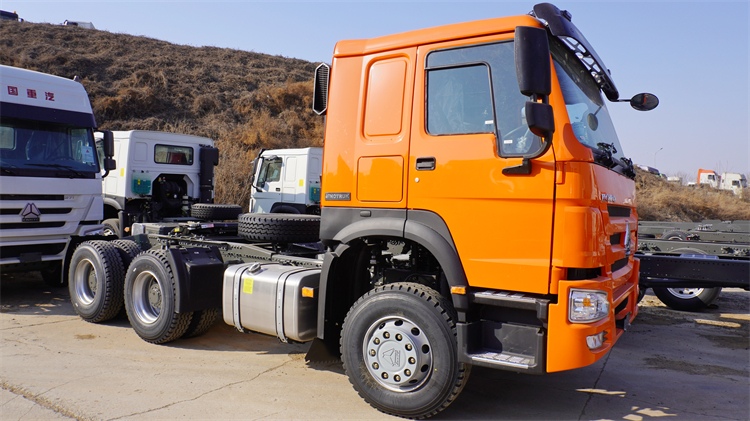 2023 New Howo 371 Truck Tractor 6x4 for Sale In Congo