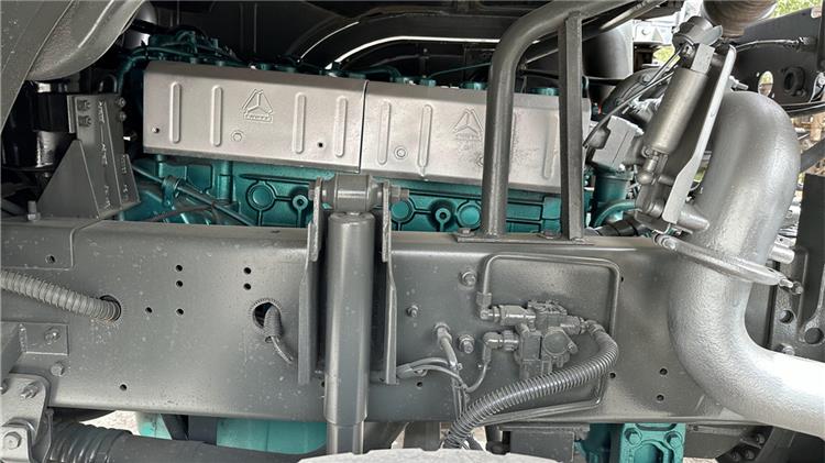White Used Sinotruk Truck Head for Sale - Howo Sinotruk 2022