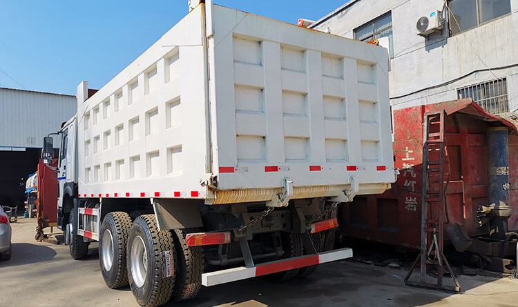 Second Hand Howo Dump Truck for Sale in Nigeria