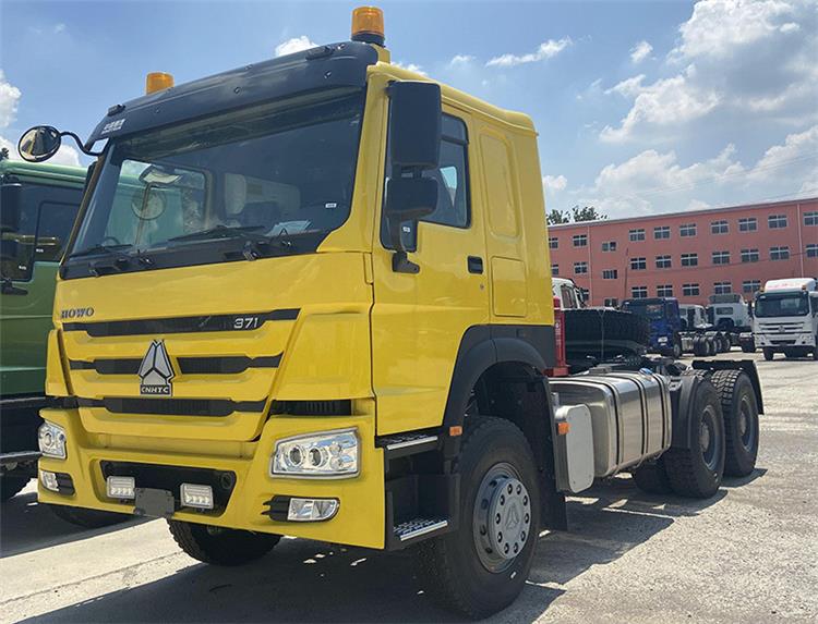 Pre Owned Sinotruk Howo 6x4 Head Tractor for Sale In Ghana