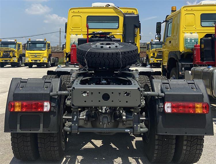 Pre Owned Sinotruk Howo 6x4 Head Tractor for Sale In Ghana