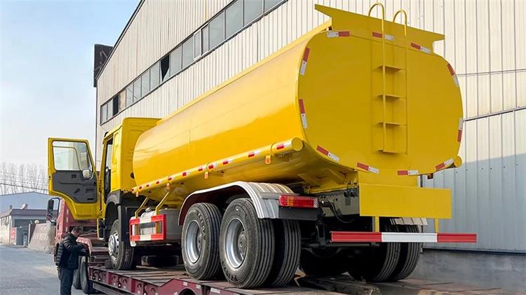 2nd Hand Trucks 15000L Howo Oil Tanker Truck | Howo Sinotruk 2021