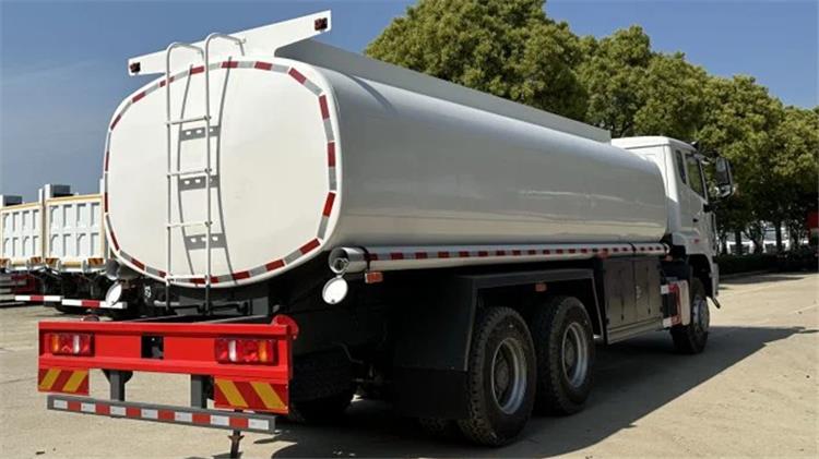 Used 25000 Liters Howo Fuel Trucks Price for Sale - Howo Sinotruk 2022