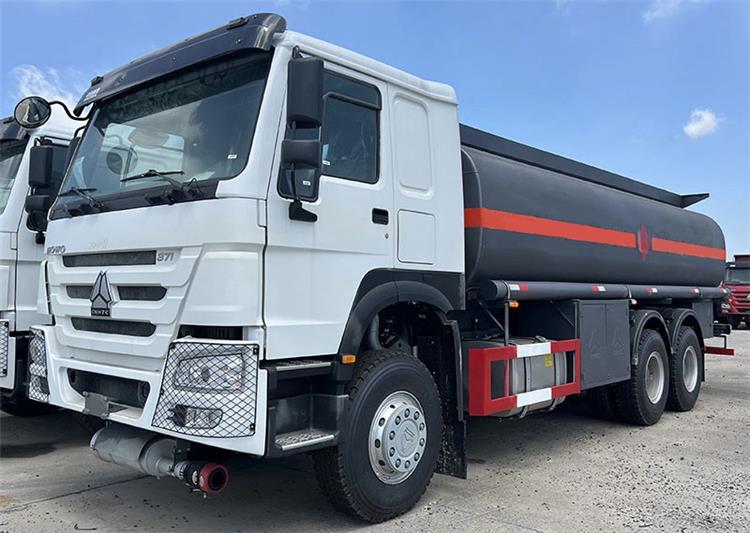 Refurbished Howo 371hp Fuel Tanker Truck - Howo Sinotruk 2020