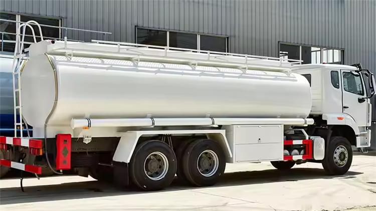 2022 Howo Milk Tanker Truck for Sale In Nigeria Lagos