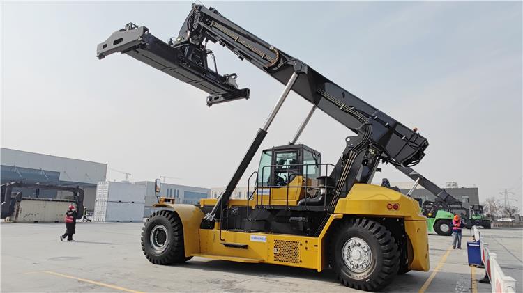 XCMG XCS4531K 45 Ton Reach Stacker Price For Sale In Nigeria