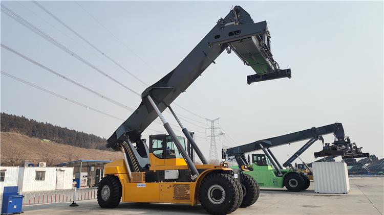 XCMG XCS4531K 45 Ton Reach Stacker Price For Sale In Nigeria