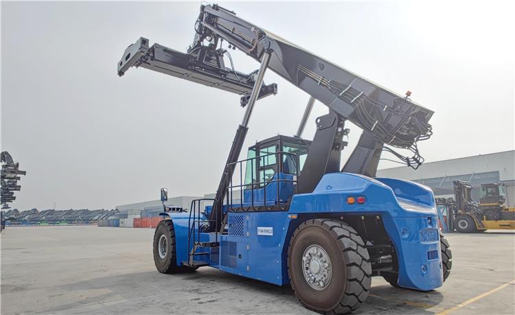 XCS4531 Container Handler Reach Stacker For Sale In Angola
