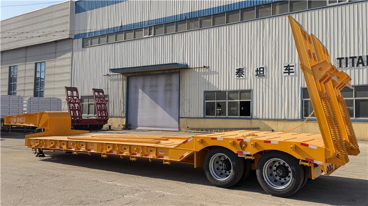 2 Axle 50 Ton Low Bed Truck for Sale In Saudi Arabia