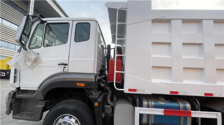 Hohan Dump Truck 6x4 for Sale In Ghana