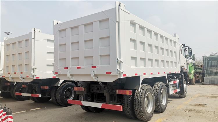 Howo NX 371 Dump Truck for Sale In Congo
