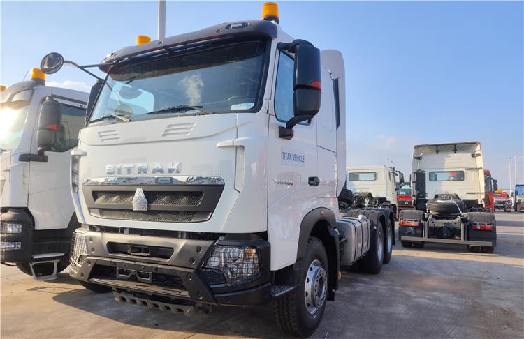 sitrak truck head