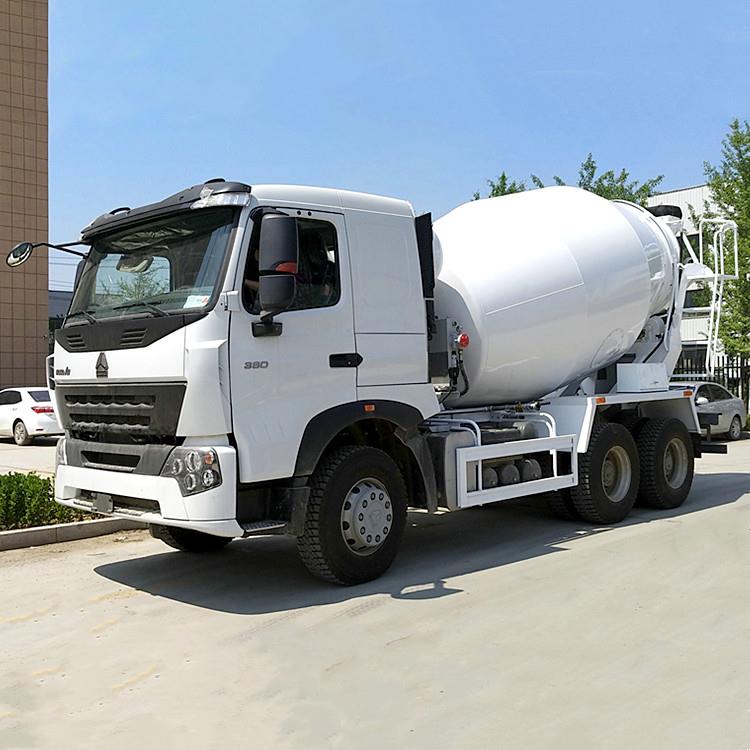 Howo A7 380hp Cement Mixer Truck