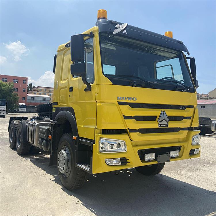 Pre Owned Sinotruk Howo 6x4 Head Tractor
